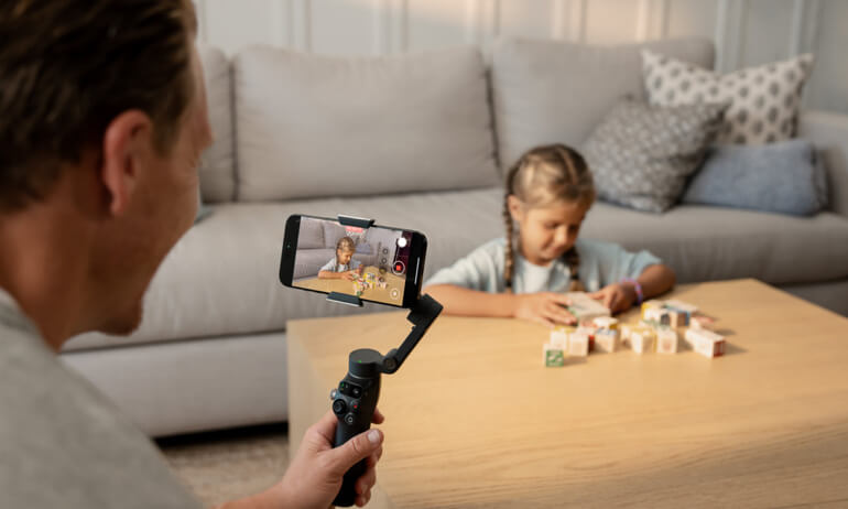 Osmo Mobile 8 | Apple DockKit Tracking